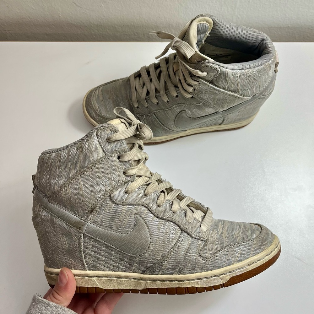 Nike Women's Dunk Sky High Wedge Sneakers Size 6.5 - Picture 3 of 9